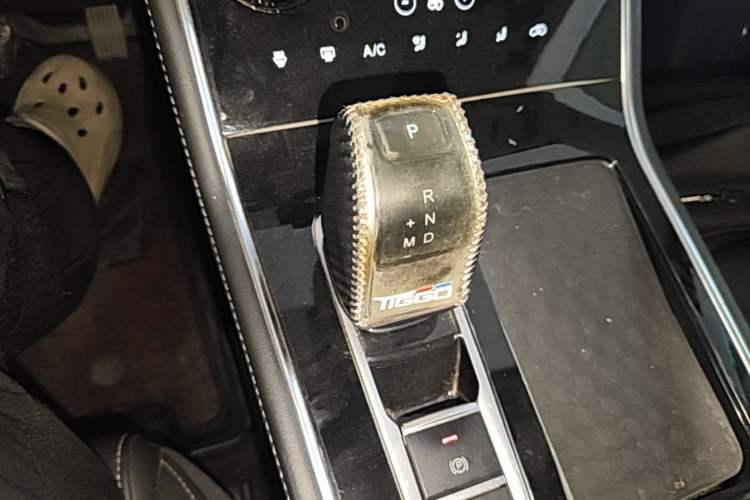 Used Chery Tiggo 8 2020 Facelifted Version 290TGDI Automatic Elite Edition Gear Lever