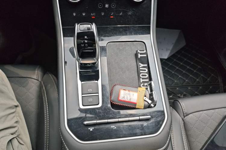 Used Chery Tiggo 8 2020 Facelifted Version 290TGDI Automatic Elite Edition Gear Lever