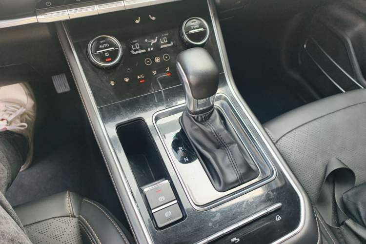 Used Chery Tiggo 8 2020 230TCI Automatic Elite Edition Gear Lever