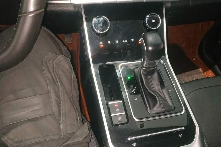 Used Chery Tiggo 8 2020 1.5 TCI Automatic Exclusive Edition 5 Seats Gear Lever