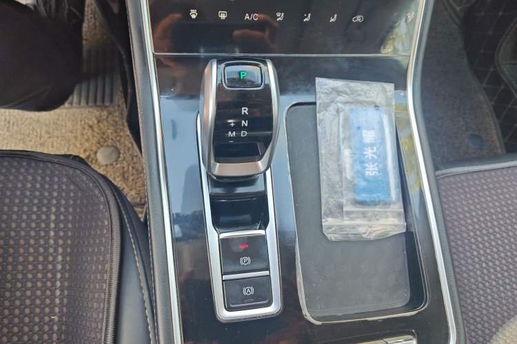 Used Chery Tiggo 8 2020 Facelifted Version 290TGDI Automatic Elite Edition Gear Lever