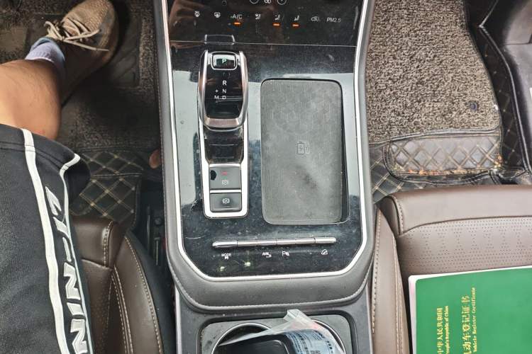 Used Chery Tiggo 8 2020 290TGDI Automatic Prestige Edition Gear Lever