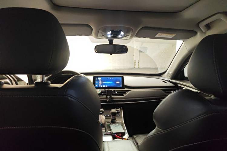 Used Chery Tiggo 8 2020 1.5 TCI Automatic Exclusive Edition 7-Seater Headliner