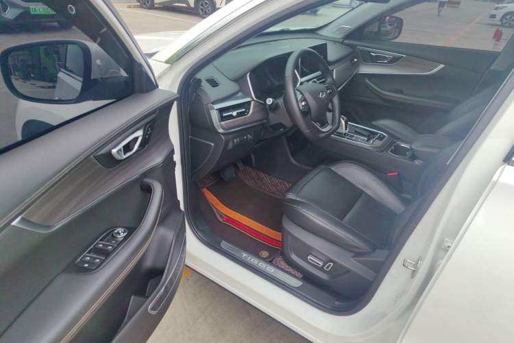 Used Chery Tiggo 8 2020 290TGDI Automatic Luxury Edition Interior 1