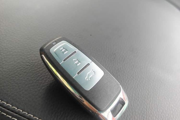 Used Chery Tiggo 8 2020 230TCI Manual Fashion Edition Interior 1