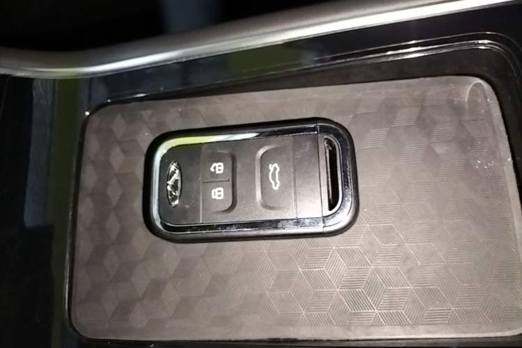 Used Chery Tiggo 8 2020 290TGDI Automatic Luxury Edition Interior 1