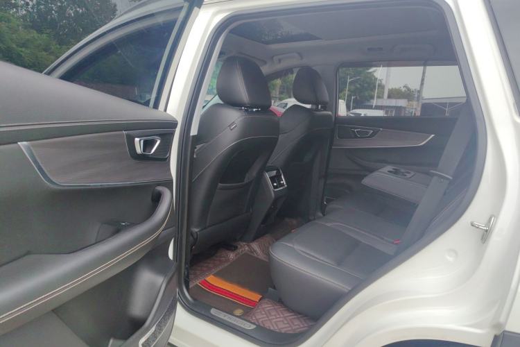 Used Chery Tiggo 8 2020 290TGDI Automatic Luxury Edition Interior 2