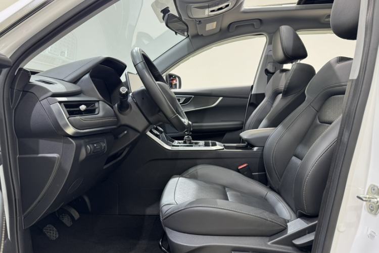 Used Chery Tiggo 8 2020 1.5 TCI Manual Special Edition 7-Seater Interior 6