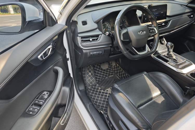 Used Chery Tiggo 8 2020 Classic 1.5 TCI Automatic Prestige Edition 5 Seats Left Front Seat