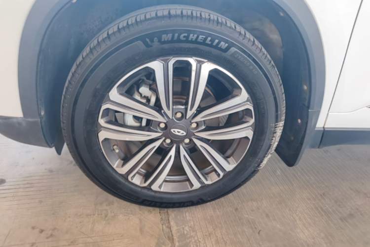 Used Chery Tiggo 8 2020 Facelifted Version 290TGDI Automatic Elite Edition Left Front Wheel Hub