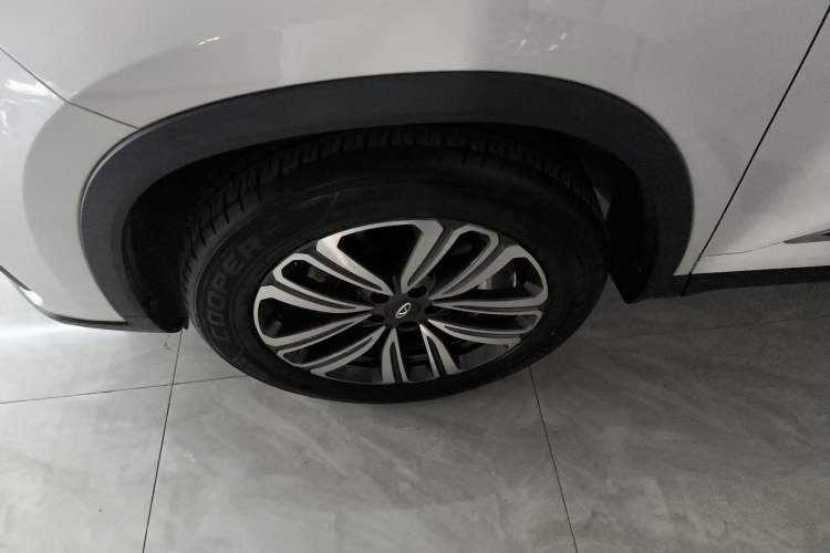Used Chery Tiggo 8 2020 Revised Version 290TGDI Automatic Luxury Edition Left Front Wheel Hub