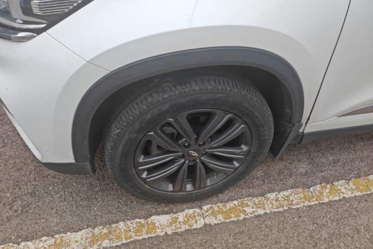Used Chery Tiggo 8 2020 Classic 1.5 TCI Automatic Prestige Edition 7-Seater Left Front Wheel Hub