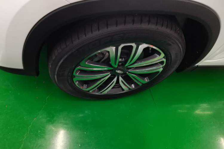Used Chery Tiggo 8 2020 Revised Version 290TGDI Automatic Luxury Edition Left Front Wheel Hub