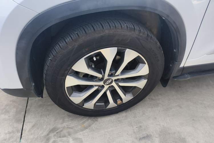 Used Chery Tiggo 8 2020 230TCI Automatic Elite Edition Left Front Wheel Hub