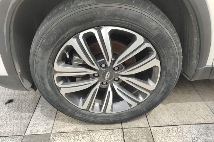 Used Chery Tiggo 8 2020 290TGDI Automatic Elite Edition Left Front Wheel Hub