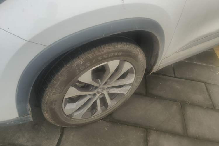 Used Chery Tiggo 8 2020 230TCI Automatic Elite Edition Left Front Wheel Hub