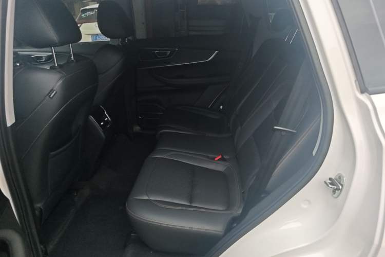 Used Chery Tiggo 8 2020 290TGDI Automatic Elite Edition Left Rear Seat
