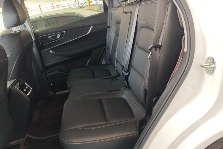 Used Chery Tiggo 8 2020 Revised Version 290TGDI Automatic Fashion Edition Left Rear Seat