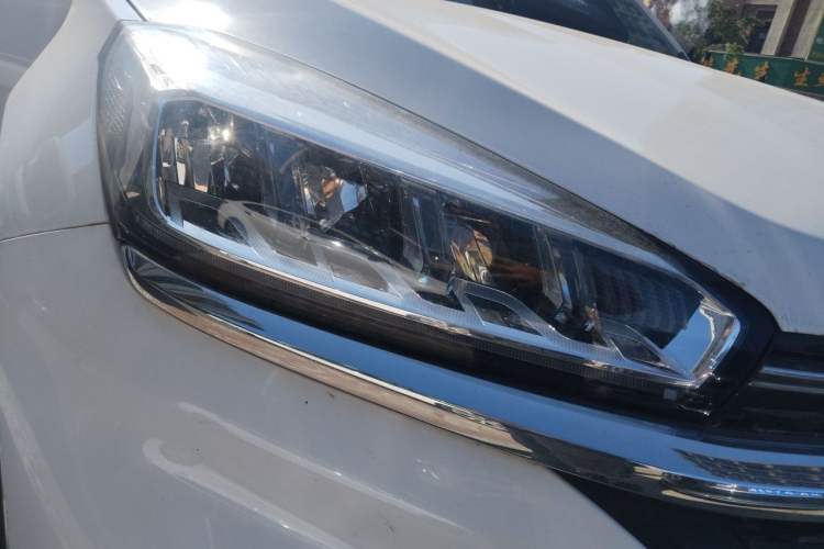 Used Chery Tiggo 8 2020 Facelifted Version 290TGDI Automatic Elite Edition Right Front Headlight