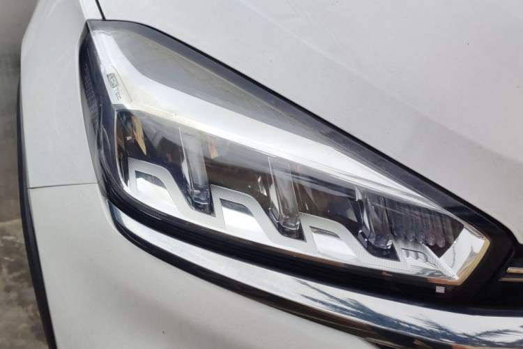 Used Chery Tiggo 8 2020 230TCI Automatic Elite Edition Right Front Headlight