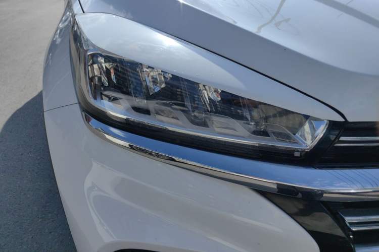 Used Chery Tiggo 8 2020 Facelifted Version 290TGDI Automatic Elite Edition Right Front Headlight