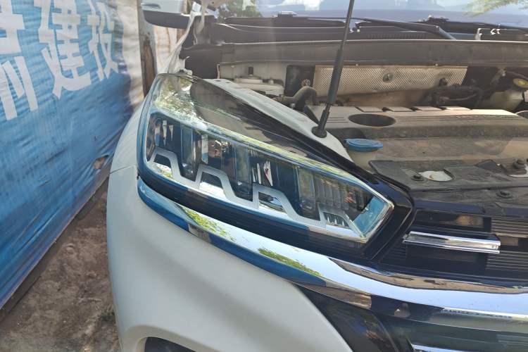 Used Chery Tiggo 8 2020 Facelifted Version 290TGDI Automatic Elite Edition Right Front Headlight