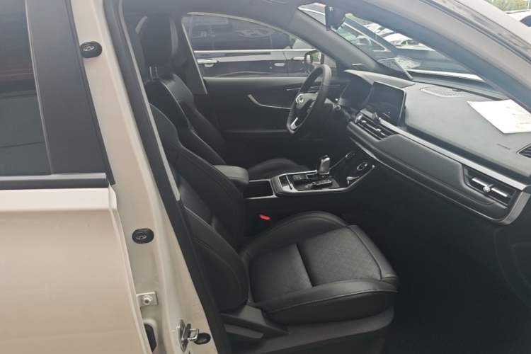 Used Chery Tiggo 8 2020 290TGDI Automatic Elite Edition Right Front Seat