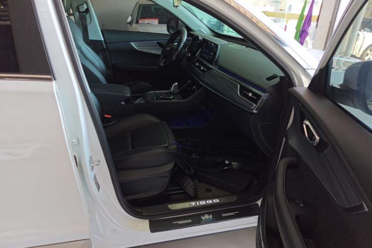 Used Chery Tiggo 8 2020 290TGDI Automatic Luxury Edition Big Six-Seater Right Front Seat