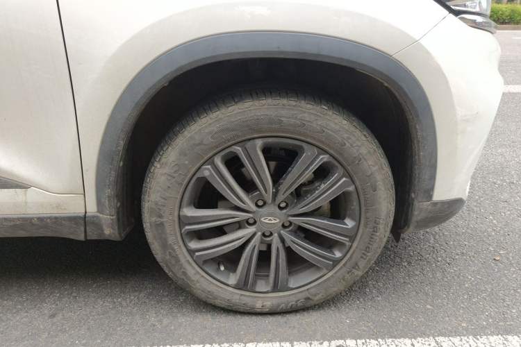 Used Chery Tiggo 8 2020 1.5 TCI Automatic Exclusive Edition 5 Seats Right Front Wheel Hub