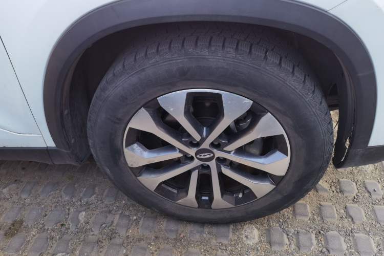 Used Chery Tiggo 8 2020 230TCI Automatic Elite Edition Right Front Wheel Hub