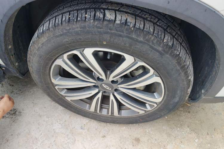Used Chery Tiggo 8 2020 Facelifted Version 290TGDI Automatic Elite Edition Right Front Wheel Hub