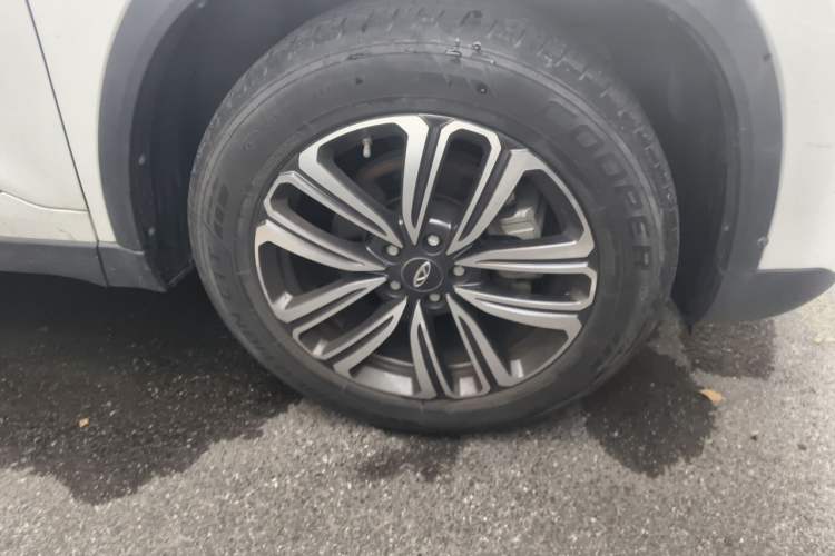 Used Chery Tiggo 8 2020 Facelifted Version 290TGDI Automatic Elite Edition Right Front Wheel Hub