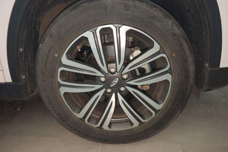 Used Chery Tiggo 8 2020 Revised Version 290TGDI Automatic Fashion Edition Right Front Wheel Hub