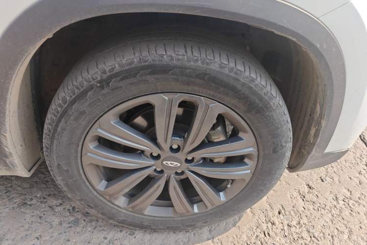 Used Chery Tiggo 8 2020 1.5 TCI Automatic Exclusive Edition 5 Seats Right Front Wheel Hub
