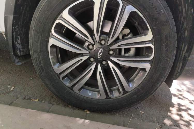 Used Chery Tiggo 8 2020 Facelifted Version 290TGDI Automatic Elite Edition Right Front Wheel Hub