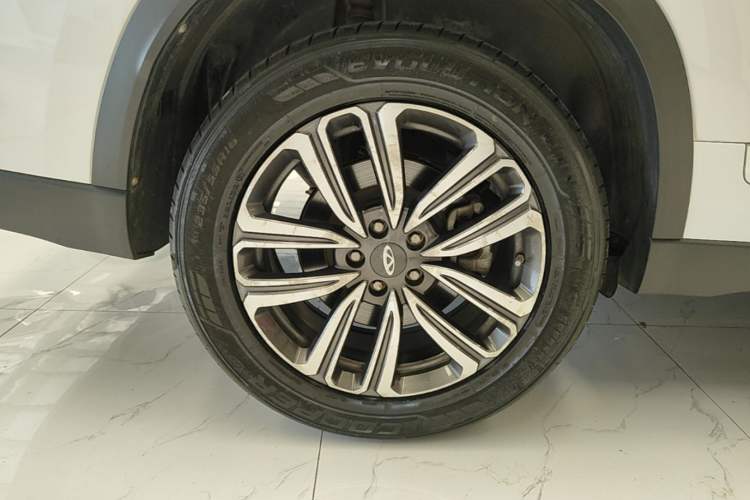 Used Chery Tiggo 8 2020 Facelifted Version 290TGDI Automatic Elite Edition Right Rear Wheel Hub