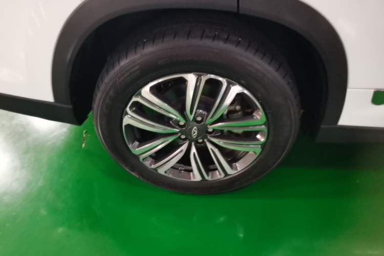 Used Chery Tiggo 8 2020 Revised Version 290TGDI Automatic Luxury Edition Right Rear Wheel Hub