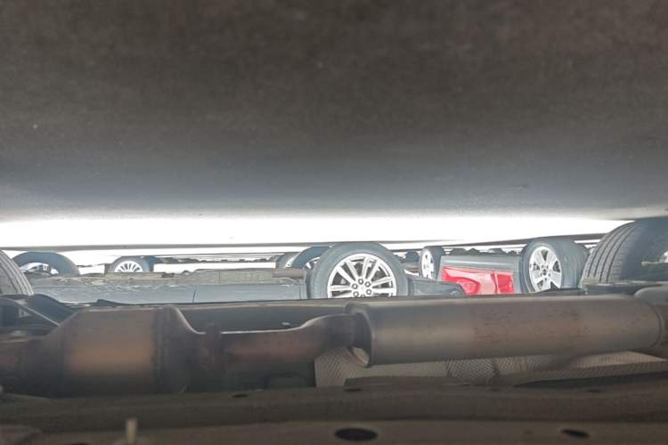 Used Chery Tiggo 8 2020 290TGDI Automatic Elite Edition Right Side Sill