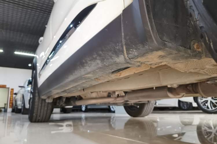 Used Chery Tiggo 8 2020 290TGDI Automatic Elite Edition Right Side Sill