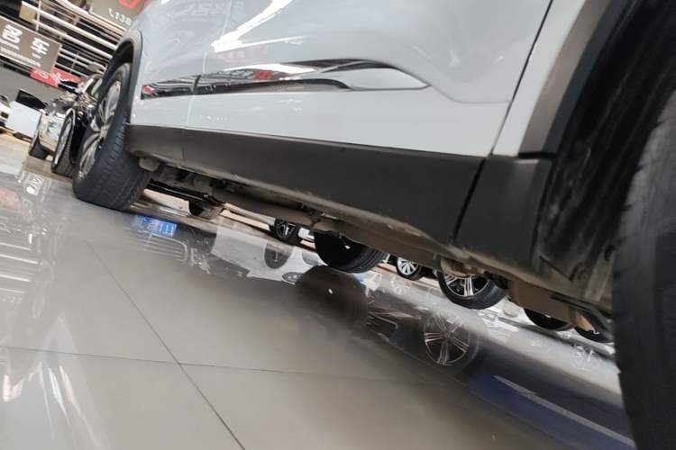 Used Chery Tiggo 8 2020 Facelifted Version 290TGDI Automatic Elite Edition Right Side Sill
