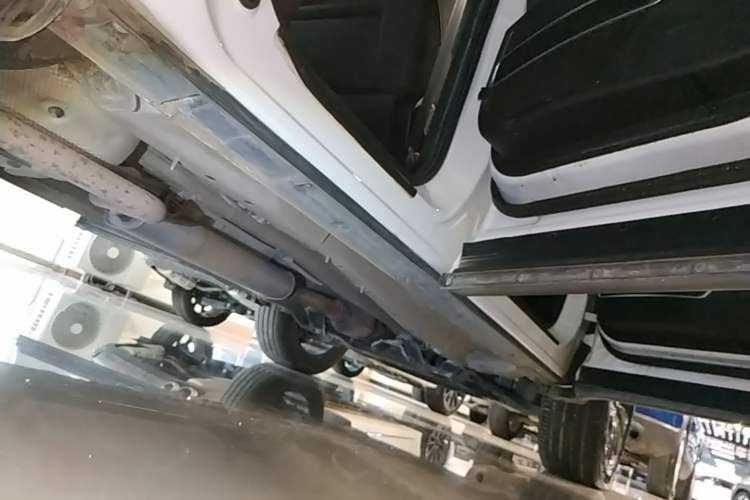 Used Chery Tiggo 8 2020 1.5 TCI Manual Special Edition 7-Seater Right Side Sill