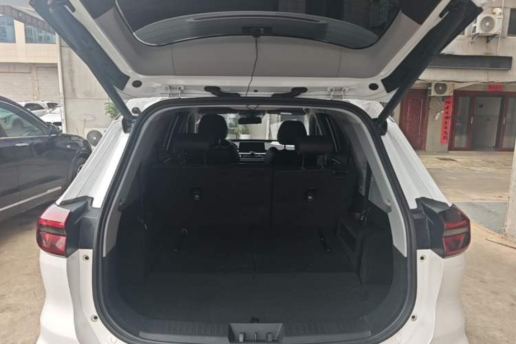 Used Chery Tiggo 8 2020 290TGDI Automatic Elite Edition Trunk