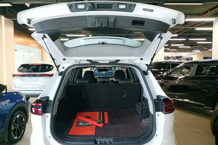 Used Chery Tiggo 8 2020 1.5 TCI Manual Special Edition 7-Seater Trunk