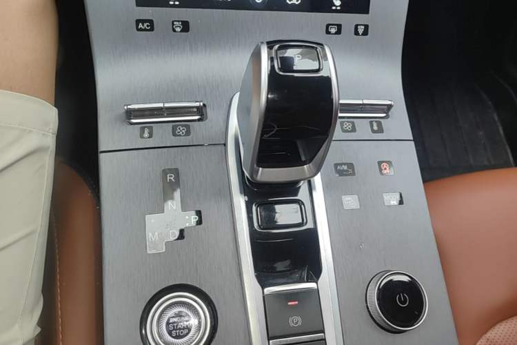 Used Chery Tiggo 8 2021 Kunpeng Edition 390TGDI Automatic Fuyao Version Gear Lever