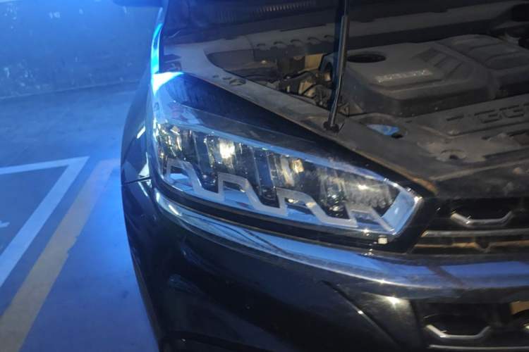 Used Chery Tiggo 8 2021 Kunpeng Edition 390TGDI Automatic Fuyao Version Right Front Headlight