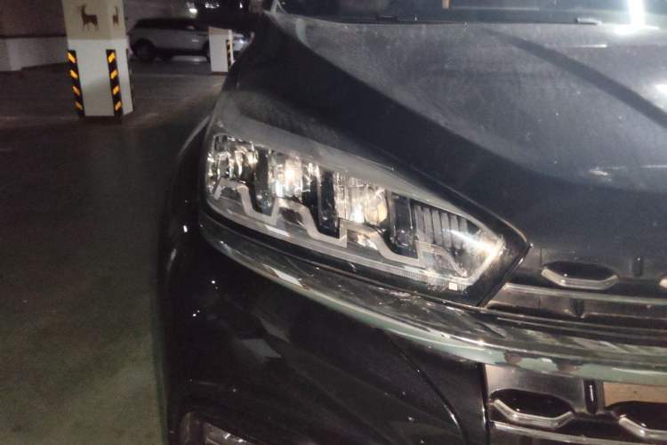 Used Chery Tiggo 8 2021 Kunpeng Edition 390TGDI Automatic Fuyao Version Right Front Headlight