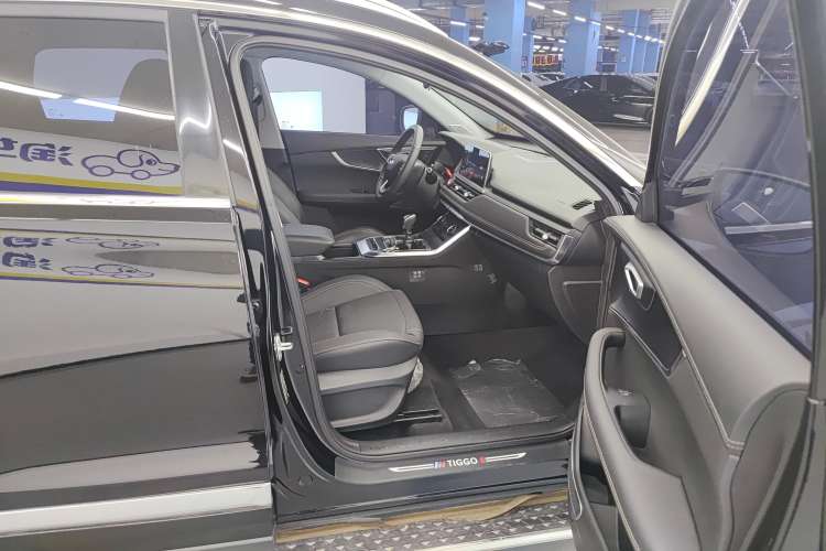 Used Chery Tiggo 8 2021 1.5 TCI Manual Siberia Edition 7-Seater Right Front Seat