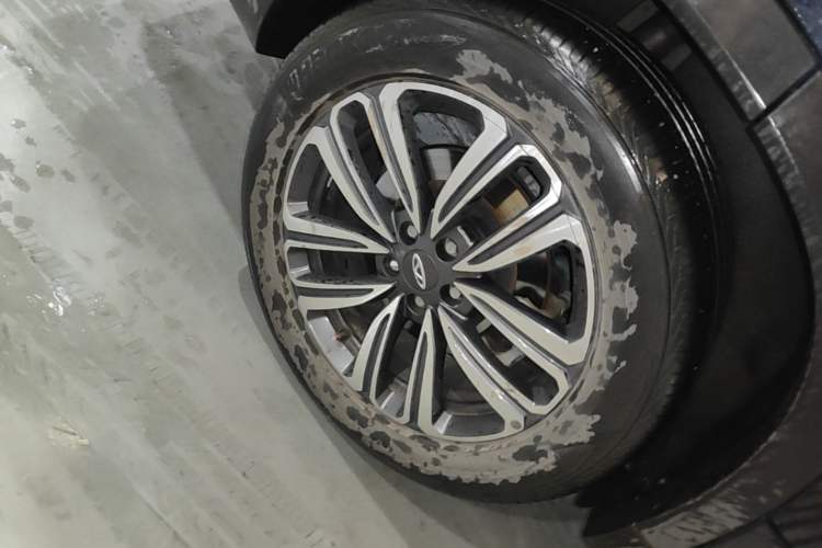 Used Chery Tiggo 8 2021 Kunpeng Edition 390TGDI Automatic Fuyao Version Right Rear Wheel Hub