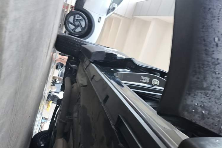 Used Chery Tiggo 8 2021 Kunpeng Edition 390TGDI Automatic Zhubfeng Version Right Side Sill