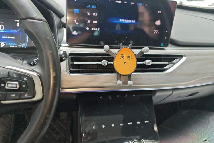 Used Chery Tiggo 8 2021 Kunpeng Edition 390TGDI Automatic Zhubfeng Version Audio And AC Panel